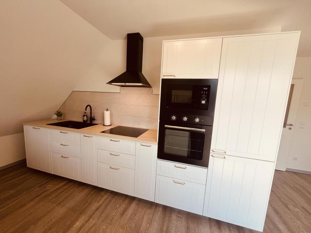 Holmblick - Boddenblick, Balkon, 2 Schlafzimmer, 4 Personen Born Eksteriør billede